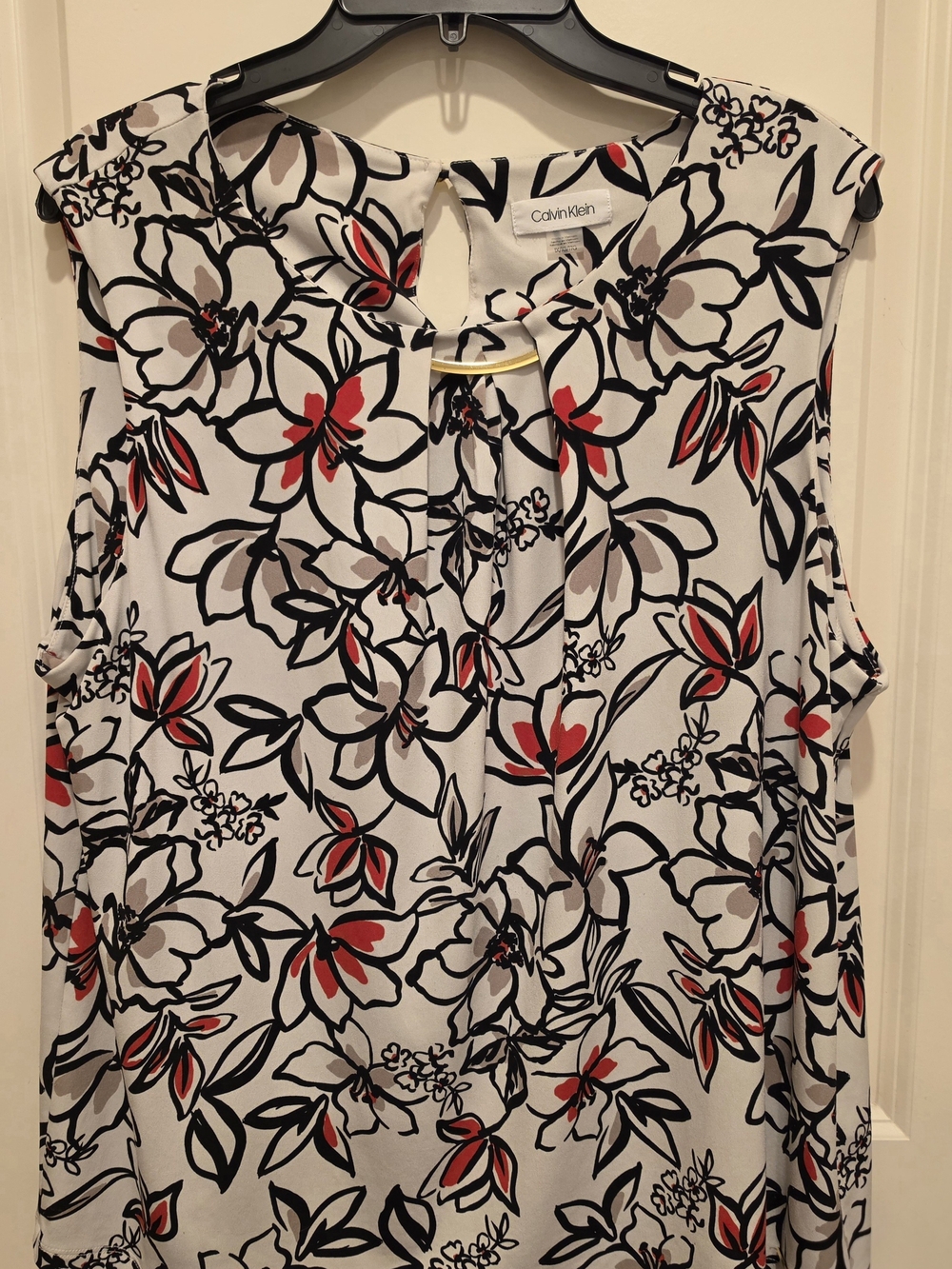 Calvin Klein White Floral Cap-Sleeve Blouse with Red & Black Print